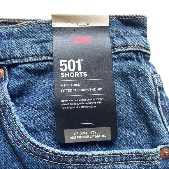 NWT Levi's 501 Original High Rise Women's Shorts Salsa Halfway Medium Wash 31 - Picture 3 of 9